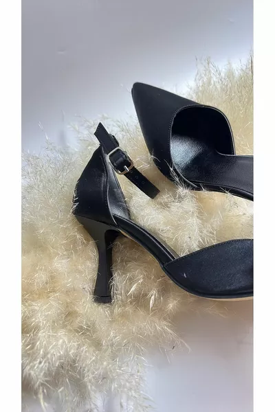 Tacco alla caviglia 9 cm in raso nero 