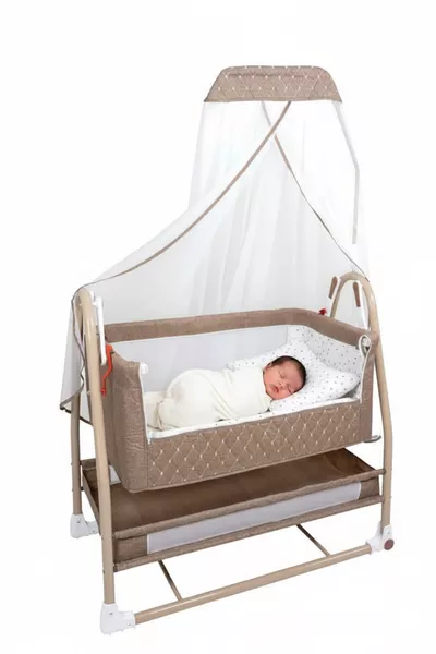 Кошара Royal Anne с тюл, люлеещо се бебешко креватче, кошара до мама