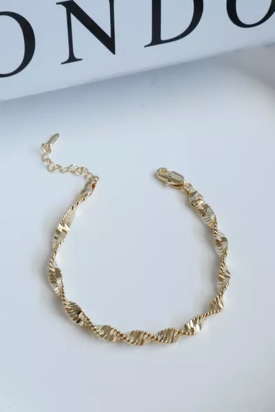 Women's Bracelet, Does Not Tarnish, Gold Color, VIP Series, Imported Twisted-Italian Chain Bracelet