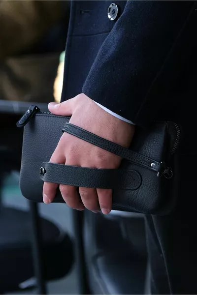 Nexus - % Genuine Leather Unisex Handbag - Best Gift for Men & Women - Black