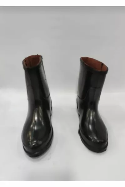 أحذية مطاطية رجالية