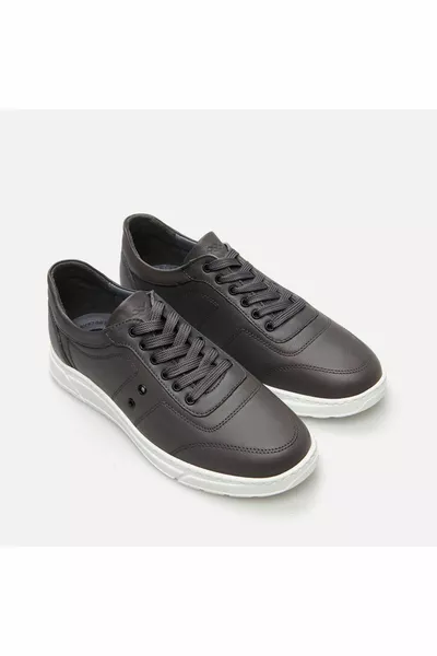 Мужские кроссовки из натуральной кожи серого цвета