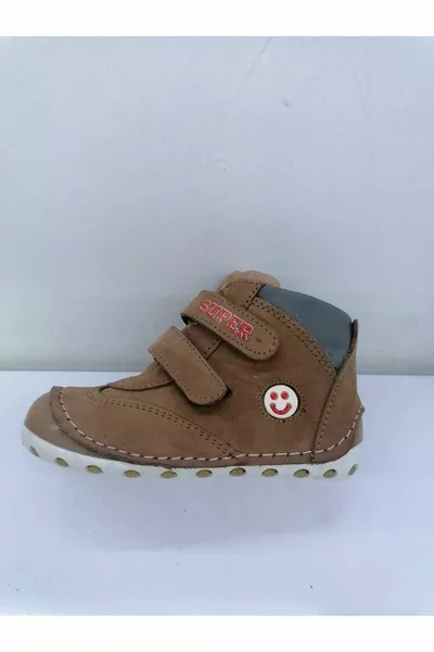 Genuine leather boys' first step shoes.