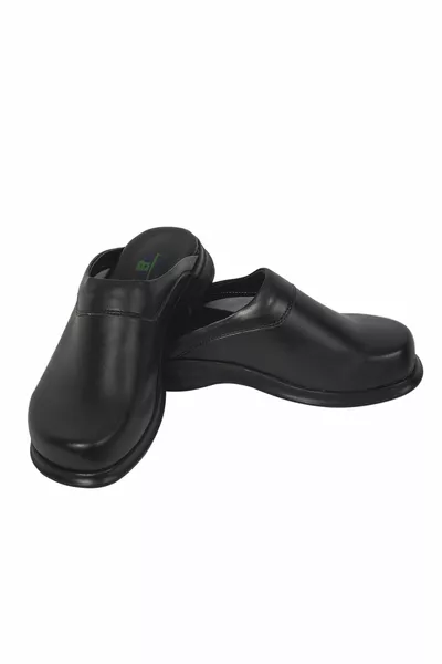 شباشب الشيف سابو السوداء - شباشب مطبخ جلد العظام