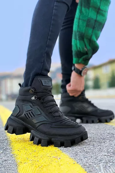 أسود الجرار الوحيد للجنسين أحذية رياضية عارضة