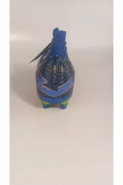 BLAUE FUSSBALLSCHUHE NEUE SAISON