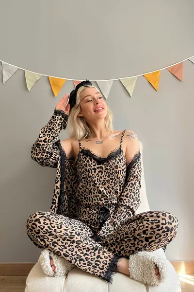 Женский коричневый халат с леопардовым принтом Pegasus Пижамный комплект