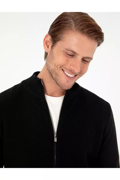 Cardigan in Maglia Nera Slim Fit con Zip 