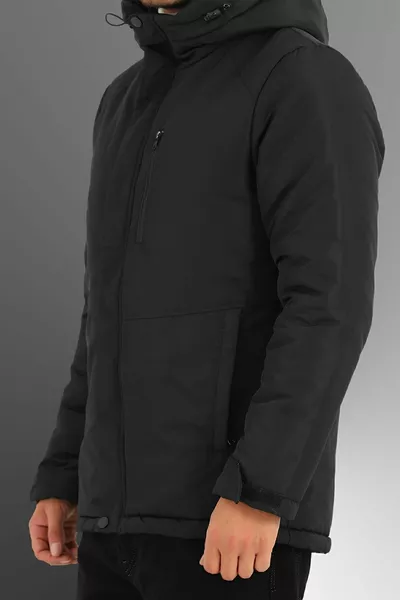 معطف رجالي رياضي شتوي أسود مقاوم للرياح بقبعة