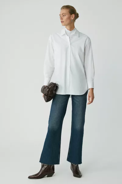 قميص نسائي من موديست أماراب بحجم كبير، قطن عضوي ٪، بوبلين، واسع، بأكمام مزودة بأصفاد، باللون الأبيض