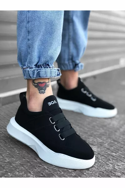 حذاء رياضي رجالي أسود وأبيض مبطن نعل سميك 