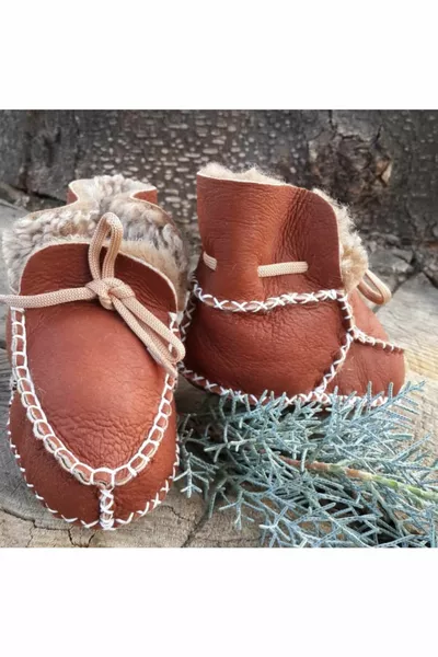 طفل رضيع الجوارب براون