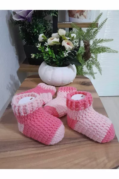Hand Knitted Baby Girl Boy Booties 0-6 Months Set of 2