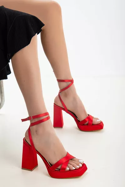 المرأة الزاوية منصة عالية الكعب السميك