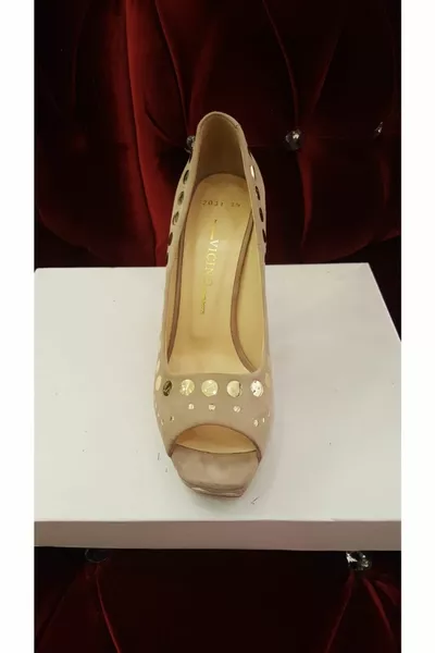 أحذية نسائية