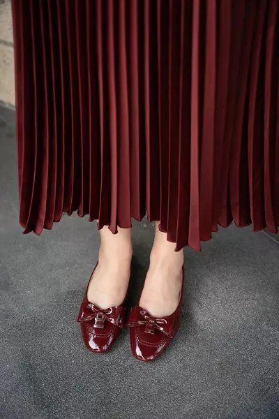 Wade Bourgondische Lock Gedetailleerde Glanzende Lakleren Ballerina's voor dames