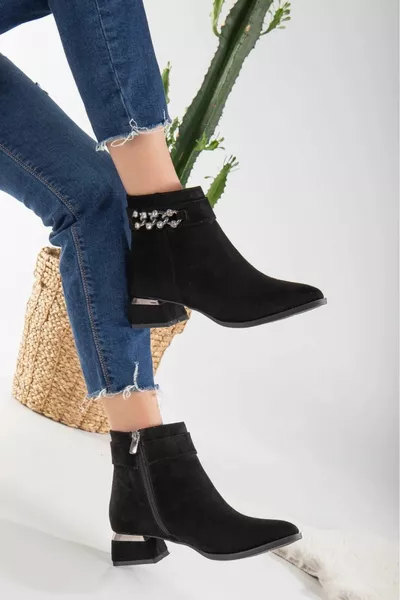 حذاء نسائي كاجوال بكعب لؤلؤي 3 سم بوت من جلد الغزال