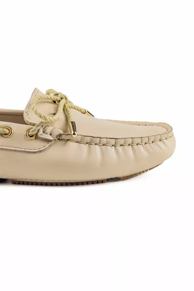 Minoan من الداخل إلى الخارج البيج الجلود عارضة أحذية النساء المتسكع