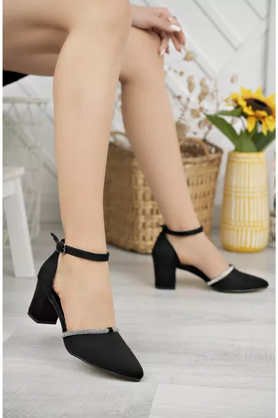 Женские черные замшевые шипы 5 см камень новая классика