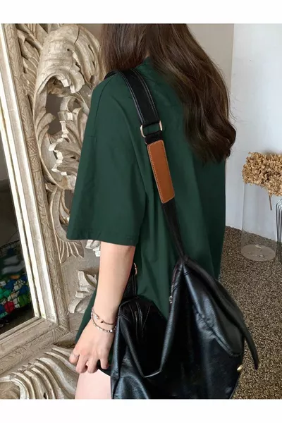 Thousand Single Jersey T-Shirt - Nefti Grün bedrucktes Oversize-T-Shirt mit Rundhalsausschnitt und kurzen Ärmeln