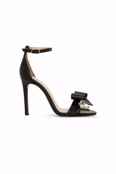 Schoenen met strikband