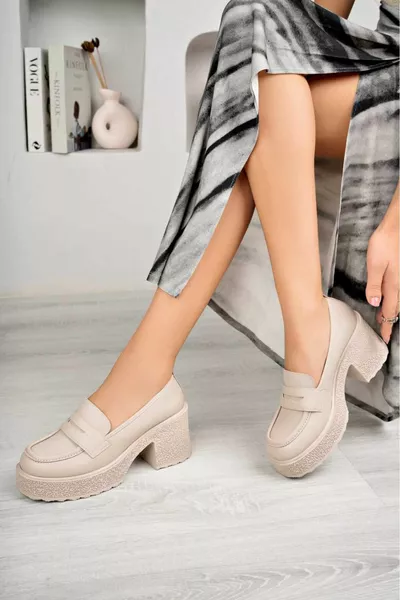 Beige Skin Heels Mocassin Mocassin Boucle Chaussures Femme