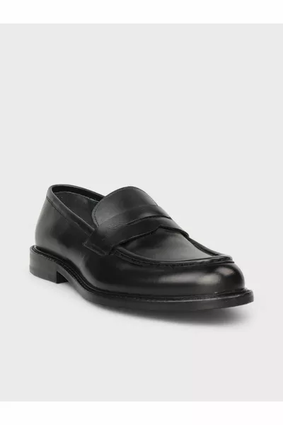 Scarpe classiche da uomo in pelle nera