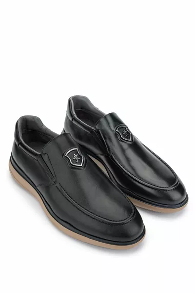 أحذية رجالية جلدية سوداء عادية