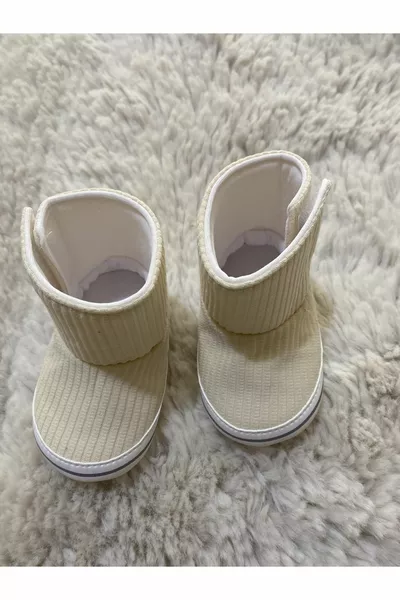 Модерни унисекс ботуши с каишка първа стъпка