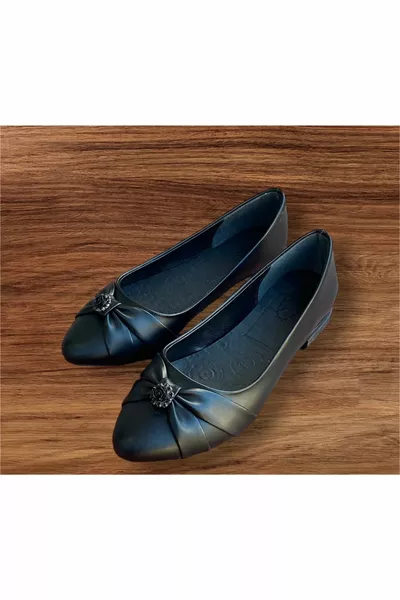 المرأة السوداء البيج عارضة وحيد الباليه الشقق