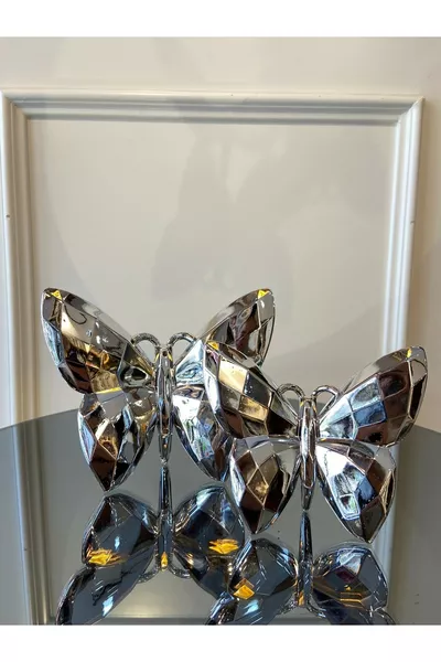 مجسم فراشة ديكوري مكون من قطعتين بمظهر الكريستال – اللون فضي