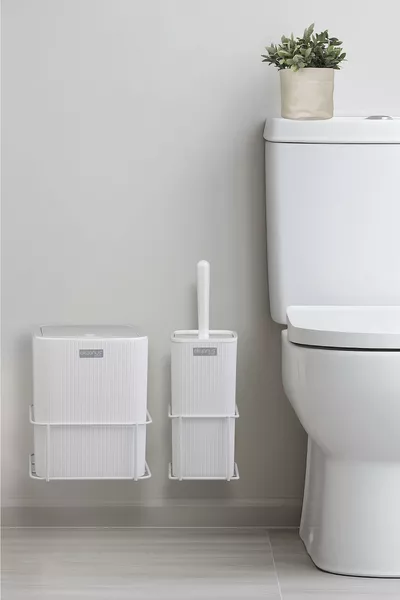 Бял комплект Еко Магик с квадратен резервоар с дръжка за WC с кофа и четка, 2 части