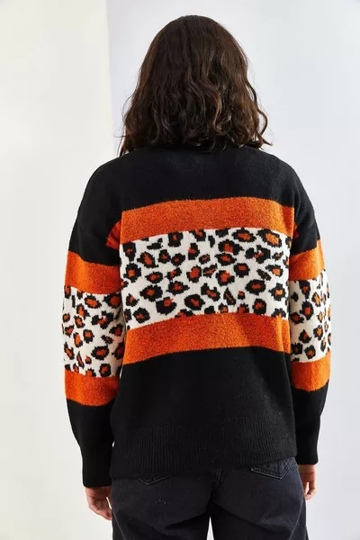 المرأة قطعة منقوشة متماسكة سترة