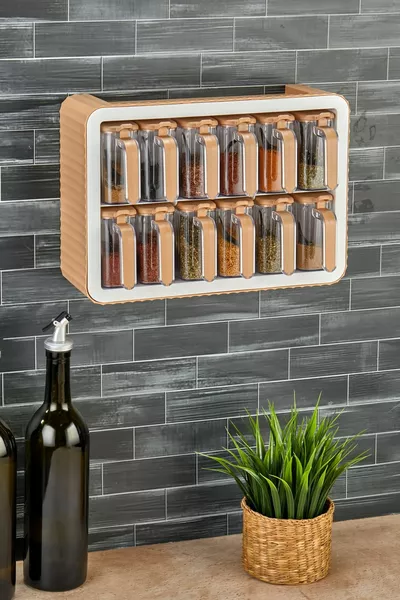 Комплект подправки с лъжички с капак и самозалепваща се стойка - Подправник с дръжка, бежов