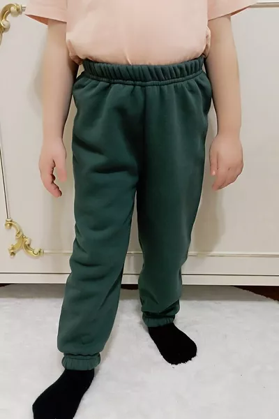 سروال رياضي للأطفال يومي ومدرسي أخضر شتوي بثلاث طبقات مع فرو من الداخل وساق مطاطية