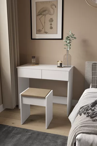 مكتب مكياج مع درجين ومقعد