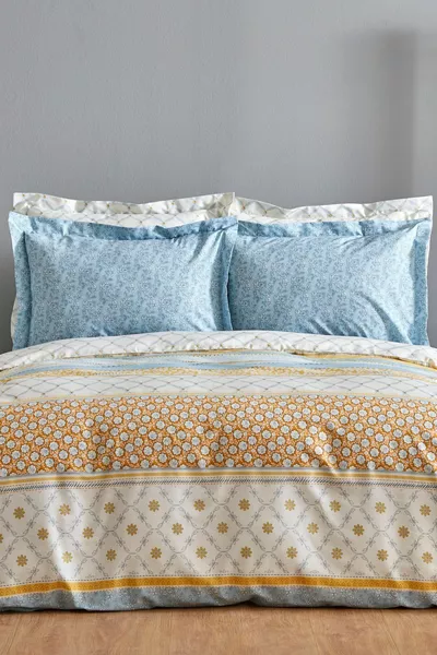 طقم مفارش سرير مزدوج كارلين باللون الأصفر