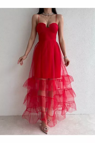 Abito da donna Design Tulle dettagliato Maxi Length Strap Abito lungo rosso