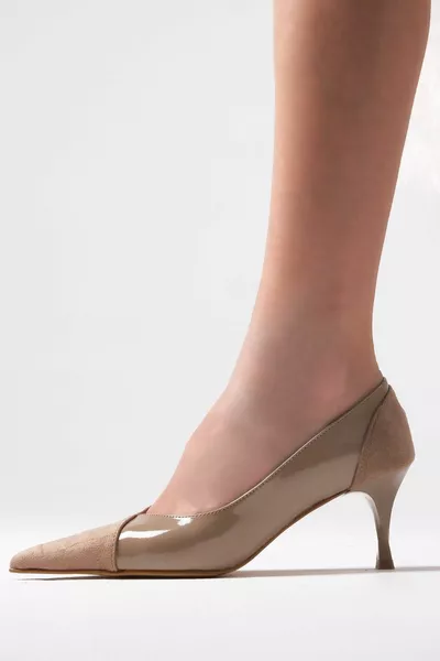 ويندي المنك اللون من جلد الغزال وبراءات الاختراع الجلود النسائية الكعب