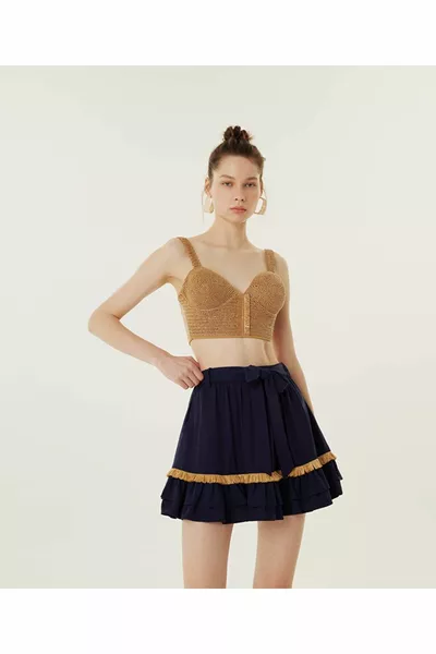 Пола с контрастни пискюли