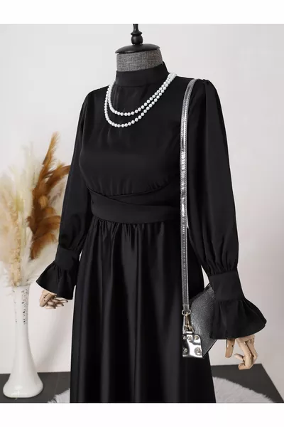 Сатенени вечерни рокли с кръстосана вратовръзка на талията