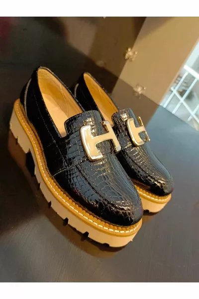 Мокасини отвътре навън кожени удобни и стилни обувки