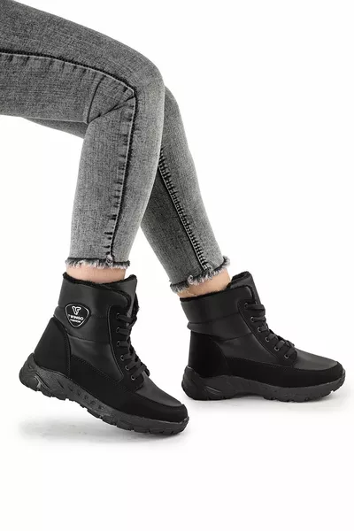 أحذية ثلجية من الفراء للنساء