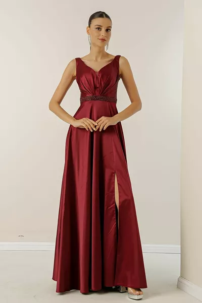 الخامس الرقبة الأشرطة سميكة مطرز الخصر اصطف واسعة الحجم مجموعة طويلة من الساتان اللباس