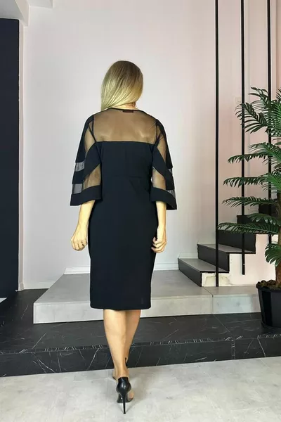  تول فستان سهرة مفصل أسود