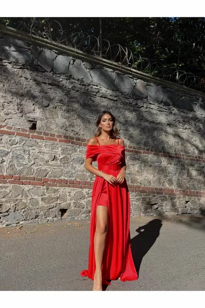 Simer فساتين سهرة شقي بتفاصيل حزام  أحمر