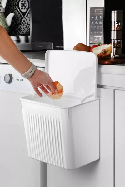 Poubelle fonctionnelle suspendue 8 L