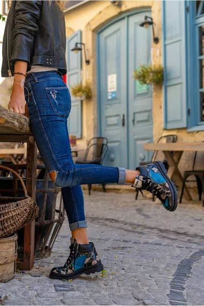 حذاء جلدي نباتي نسائي أسود - كن ذا تغيير التصميم