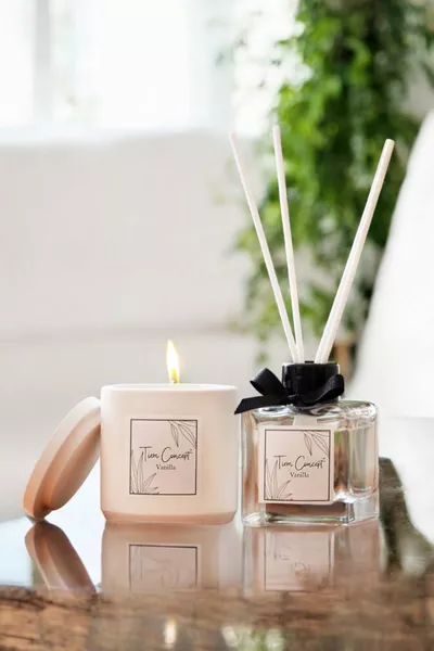 Set décoratif de 2 pièces : parfum de vanille pour la chambre et bougies en béton