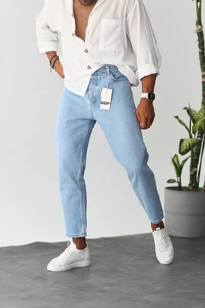 صديقها للرجال بلو جان جينز